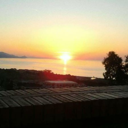 Casa Vacanze Camastra Santo Stefano di Camastra Εξωτερικό φωτογραφία