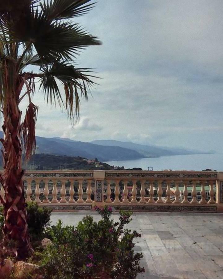 Casa Vacanze Camastra Santo Stefano di Camastra Εξωτερικό φωτογραφία